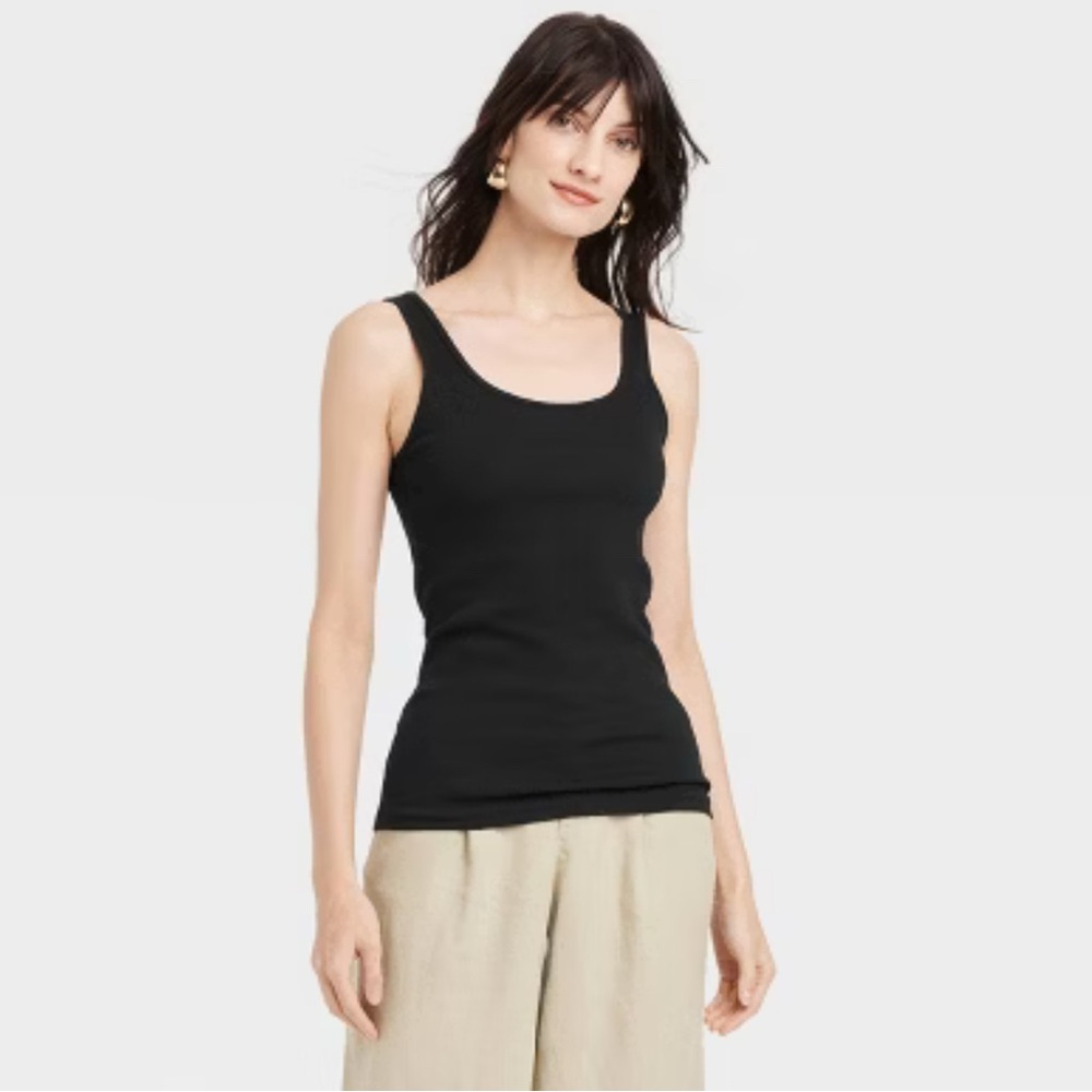 5/$25 A New Day Tank Top EUC